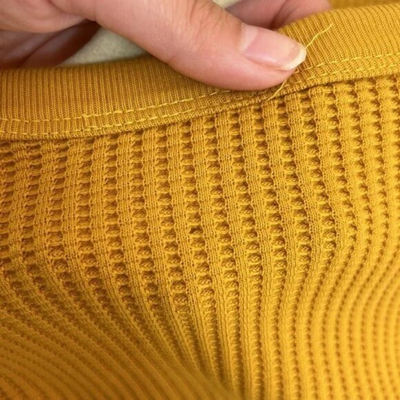 Outerknown Thermal Waffle Crewneck Long Sleeve Mustard Gold Size Medium - Picture 4 of 7